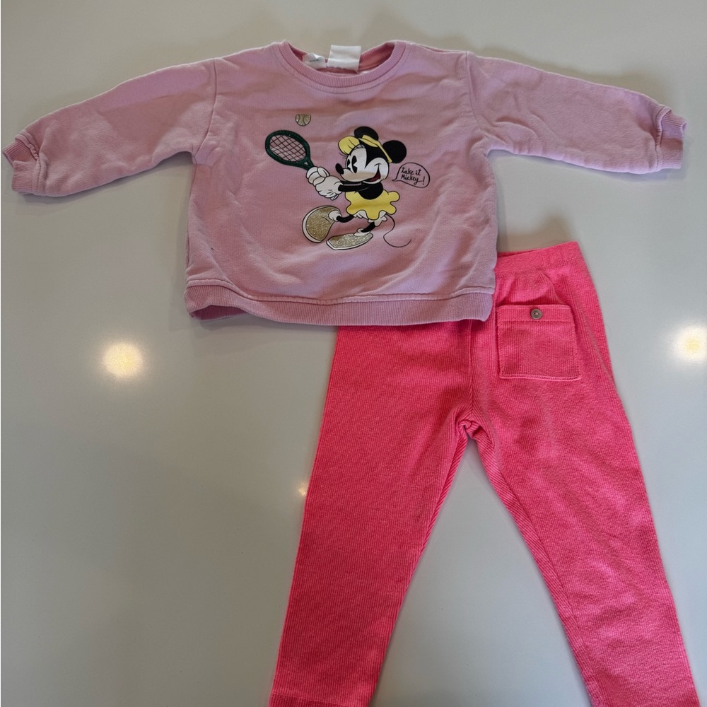 Zara Minnie & Mickey outfit